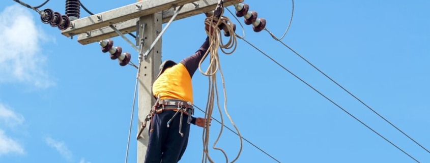 Steps to Take Immediately After a Power Lineman Accident